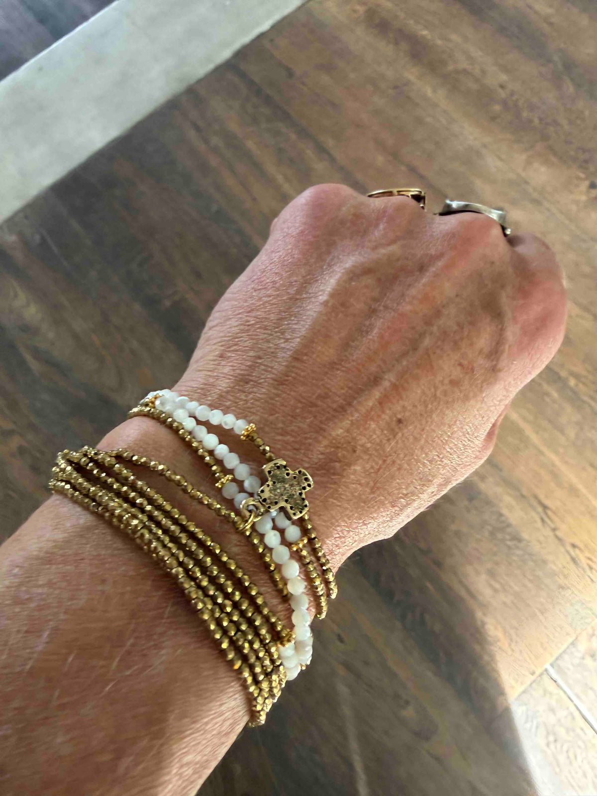 Ceyla gold necklace new