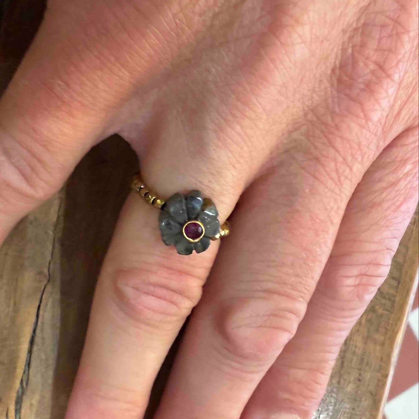 Bague mini-flower - Le Monde est Stone