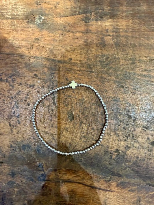 Bracelet Brigitte mini hématite argentée - croix, cœur ou étoile