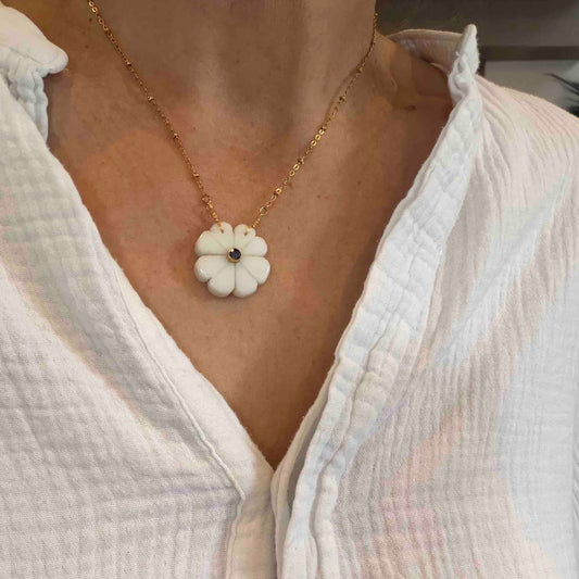 Collier Flower nacre - Le Monde est Stone
