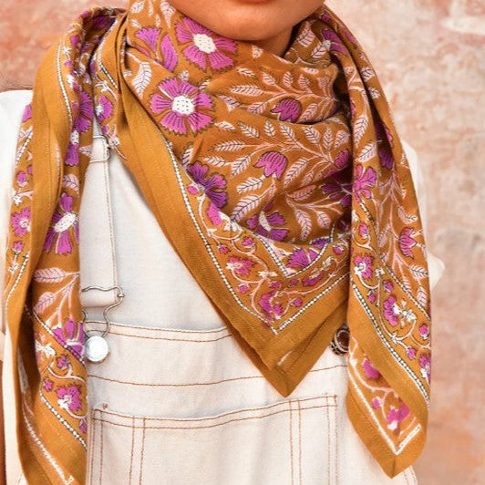 Grand foulard n°115 caramel