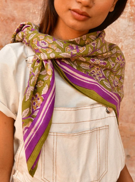 Grand foulard Carthage kaki