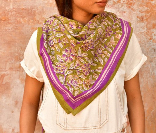 Grand foulard Carthage kaki