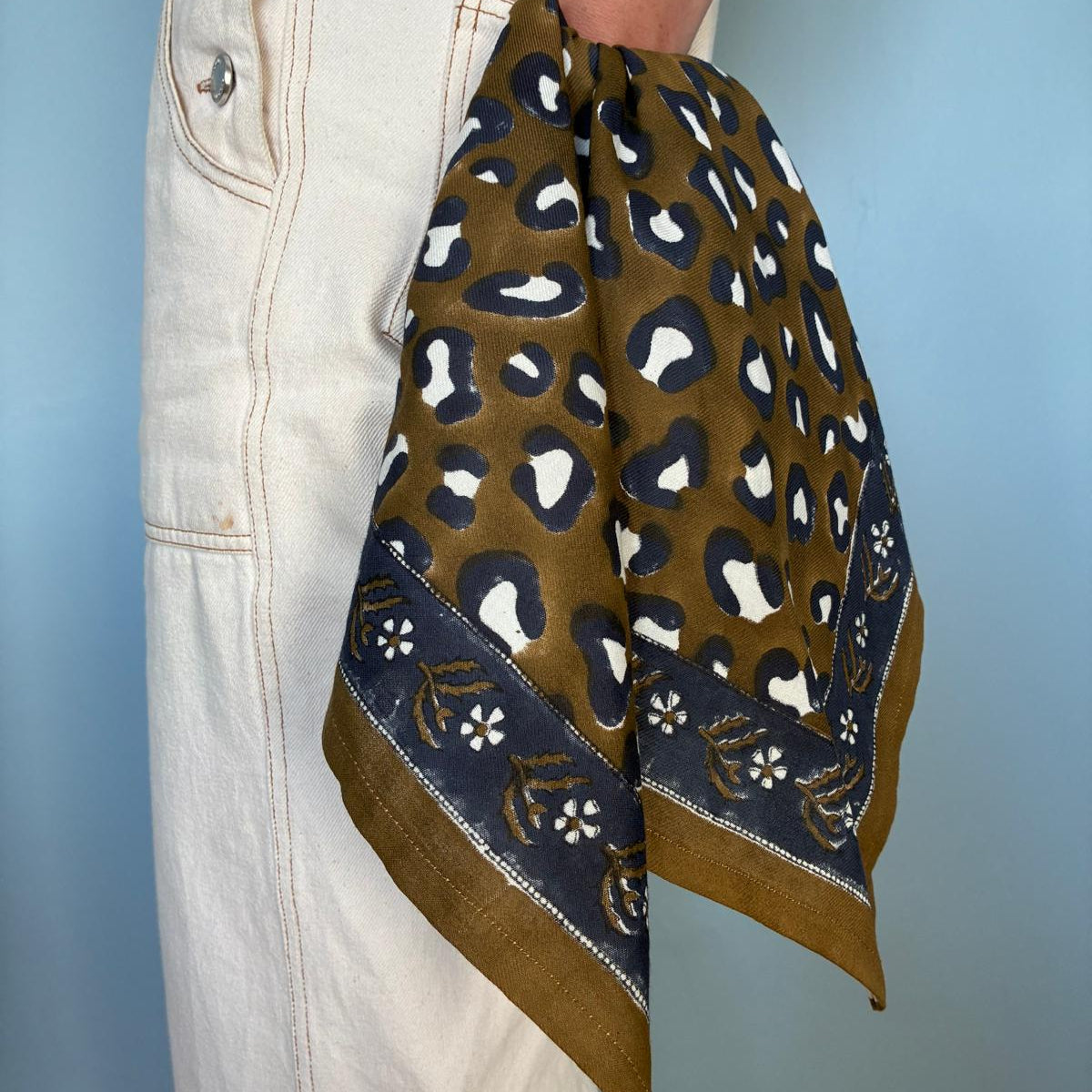 Grand foulard LÉOPARD Kaki