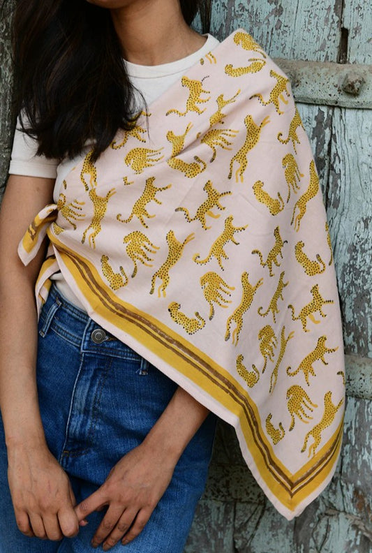 Grand foulard Fauve rose