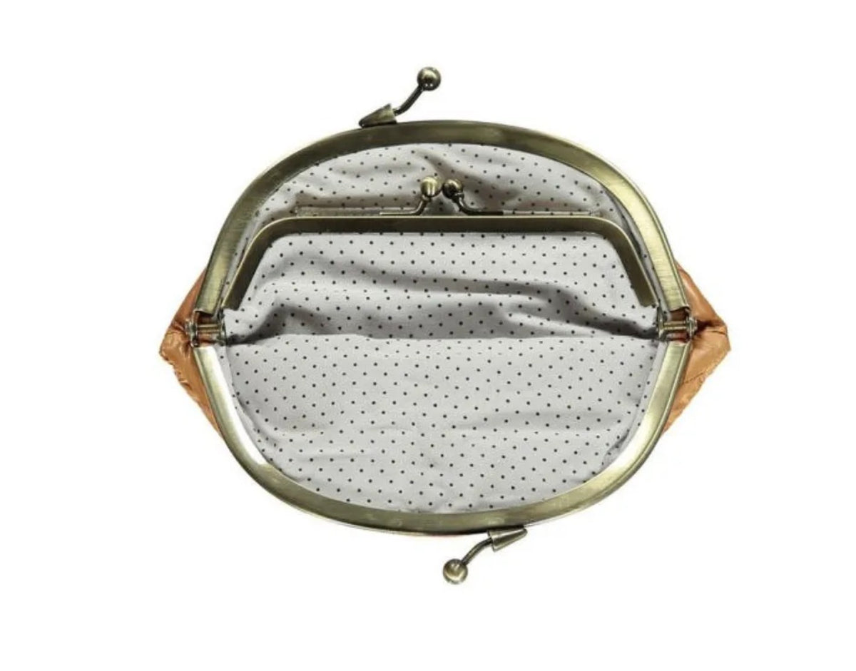 Granny camel purse