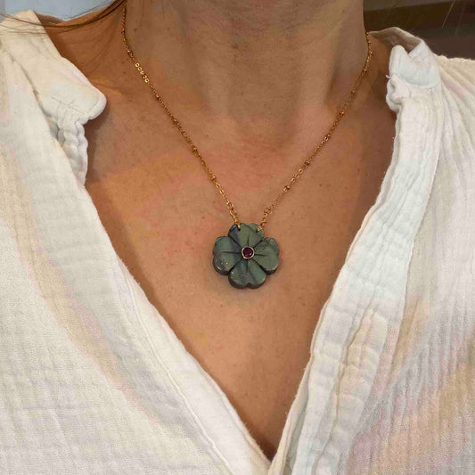 Collier Flower Labradorite - Le Monde est Stone