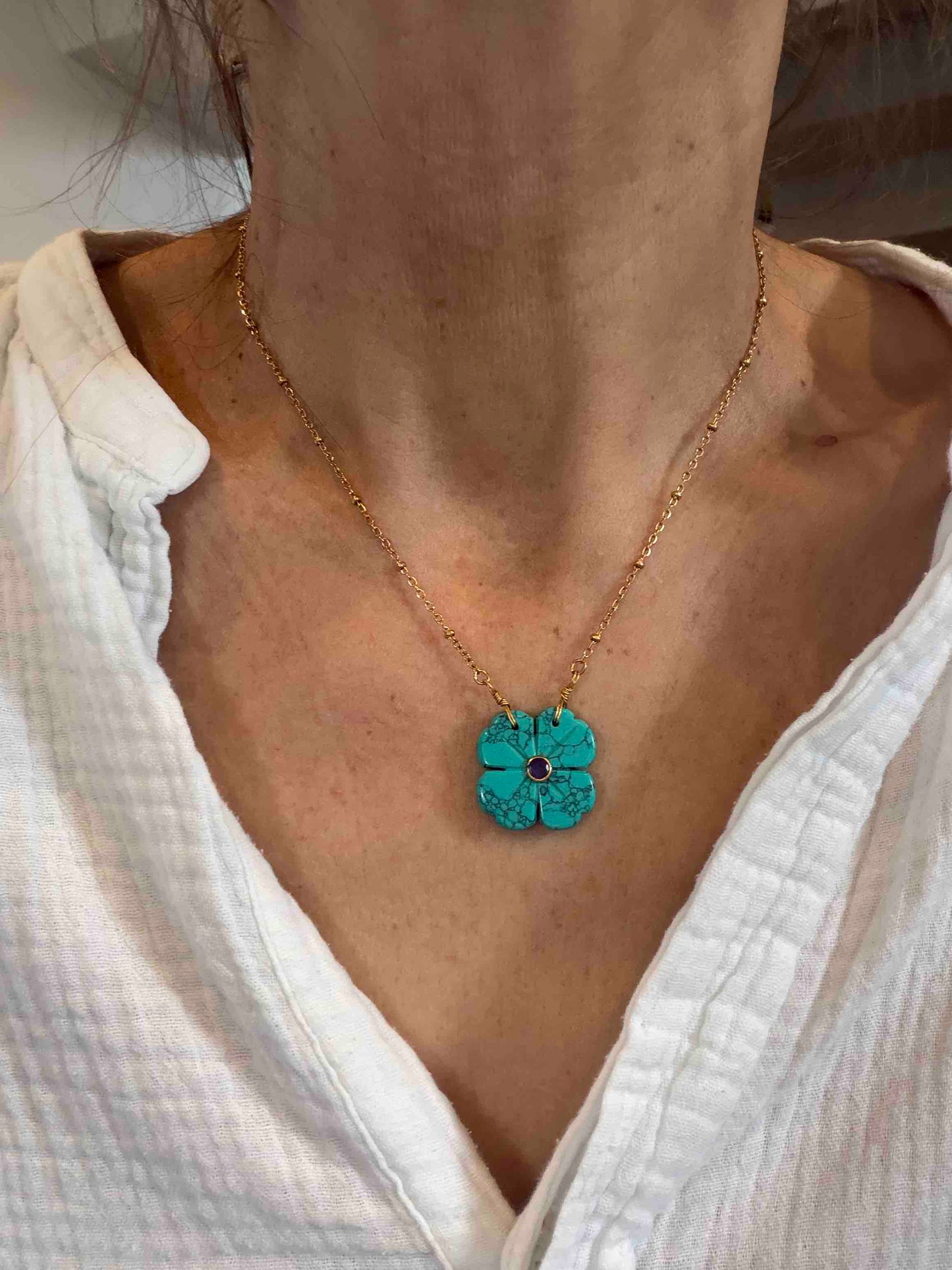 Collier Flower Turquoise - Le Monde est Stone