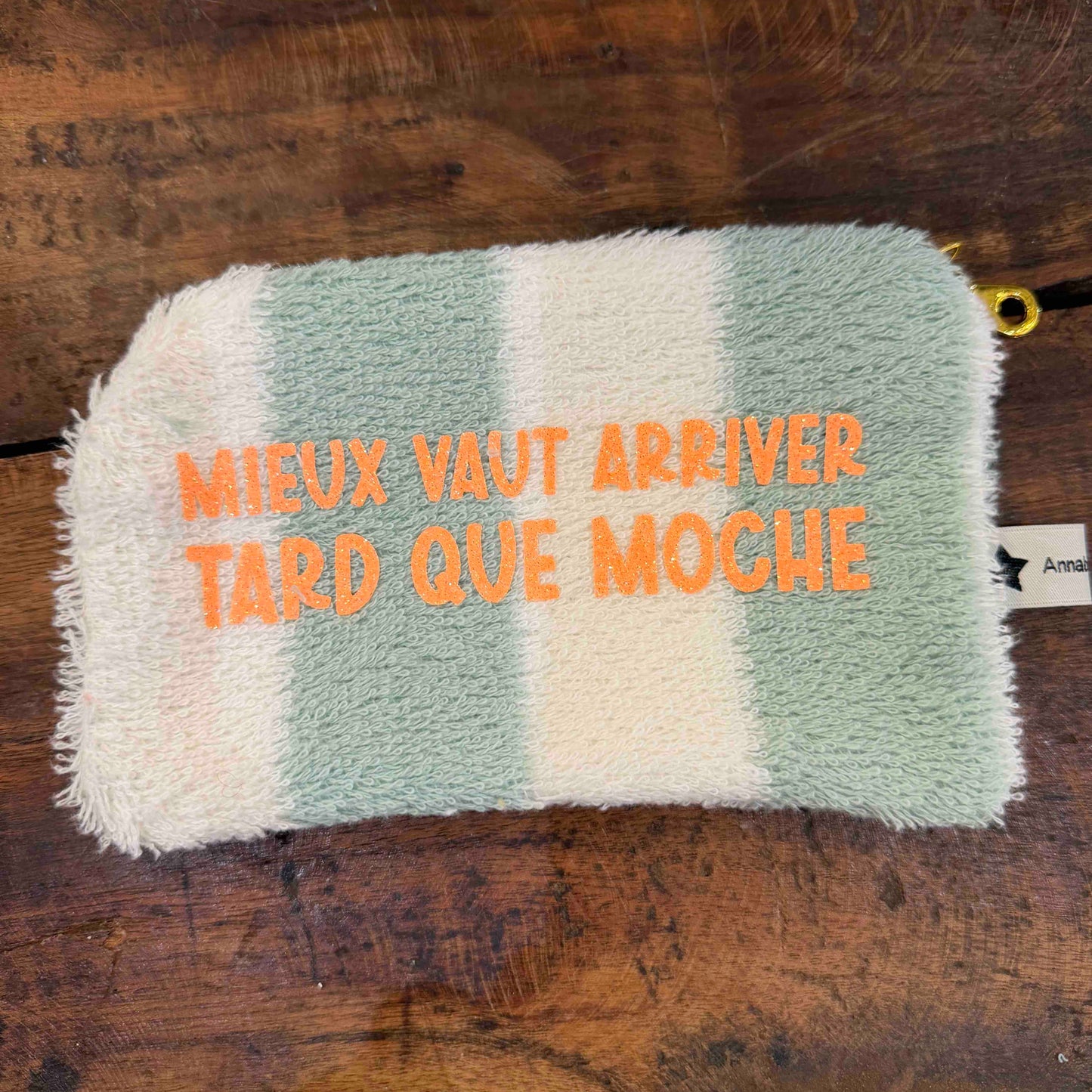 Pochette "Mieux vaut arriver tard que moche" n°54