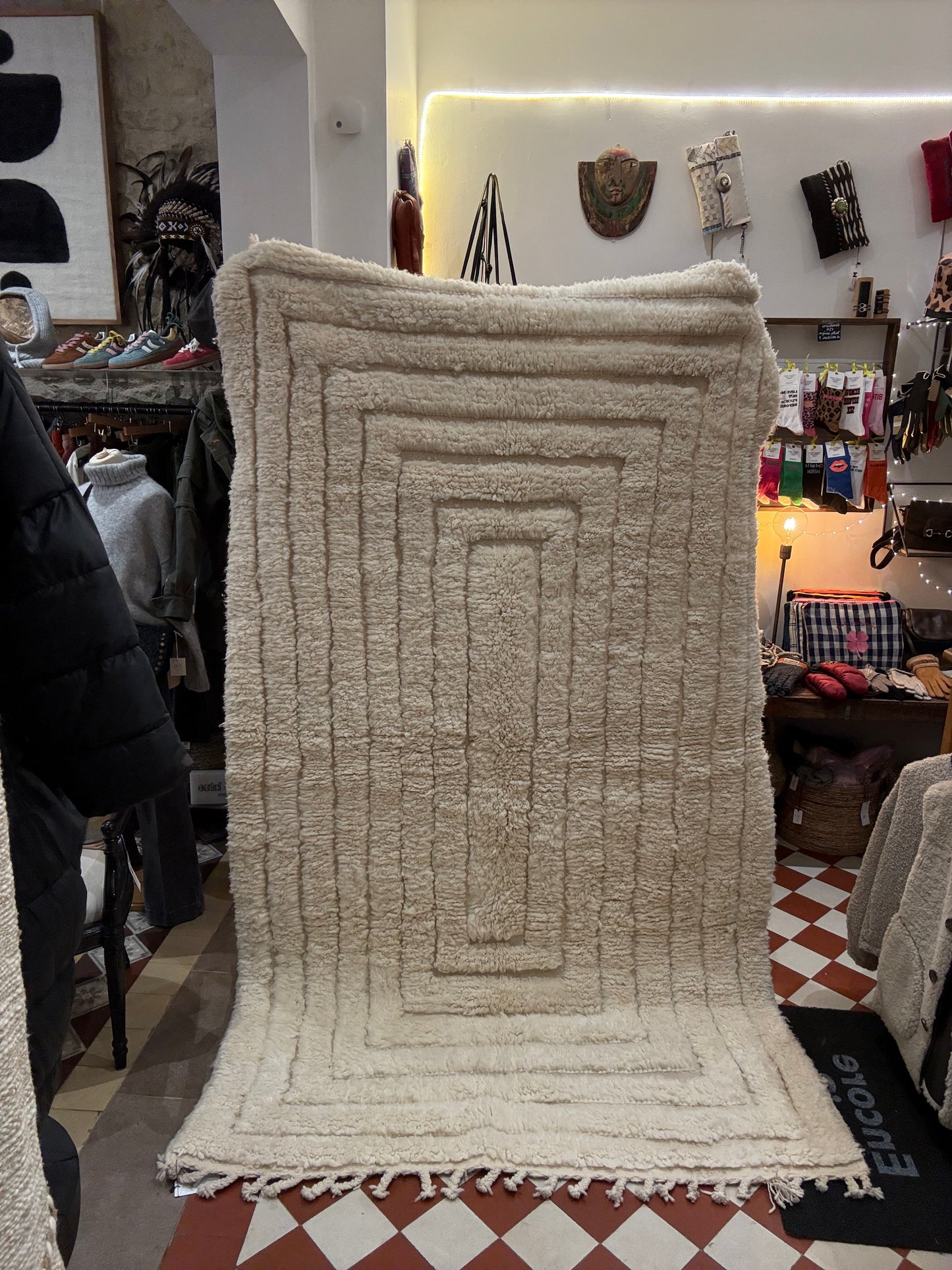 White Blessed Ouarin Rug