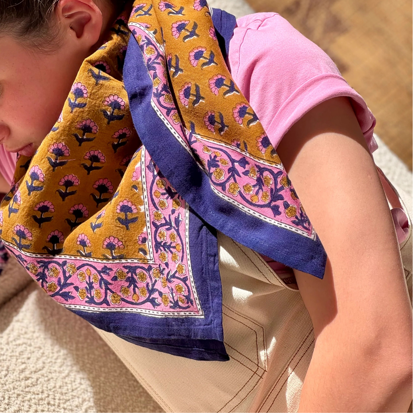 Grand foulard Séléné fauve