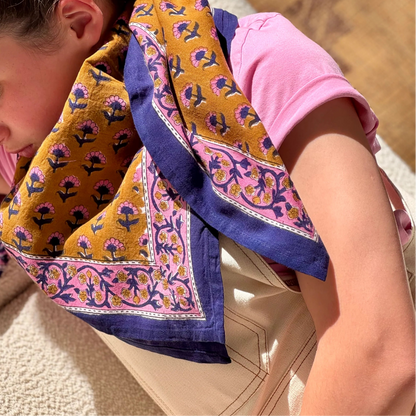 Grand foulard Séléné fauve