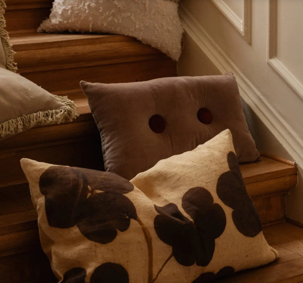 Elora Cushion beige 30x50cm