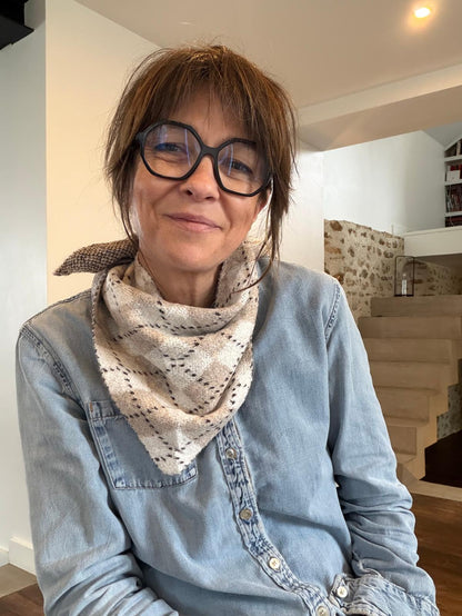 Janice small triangle scarf - 4 colours