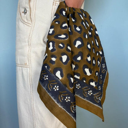 Foulard 60x60cm LÉOPARD Kaki