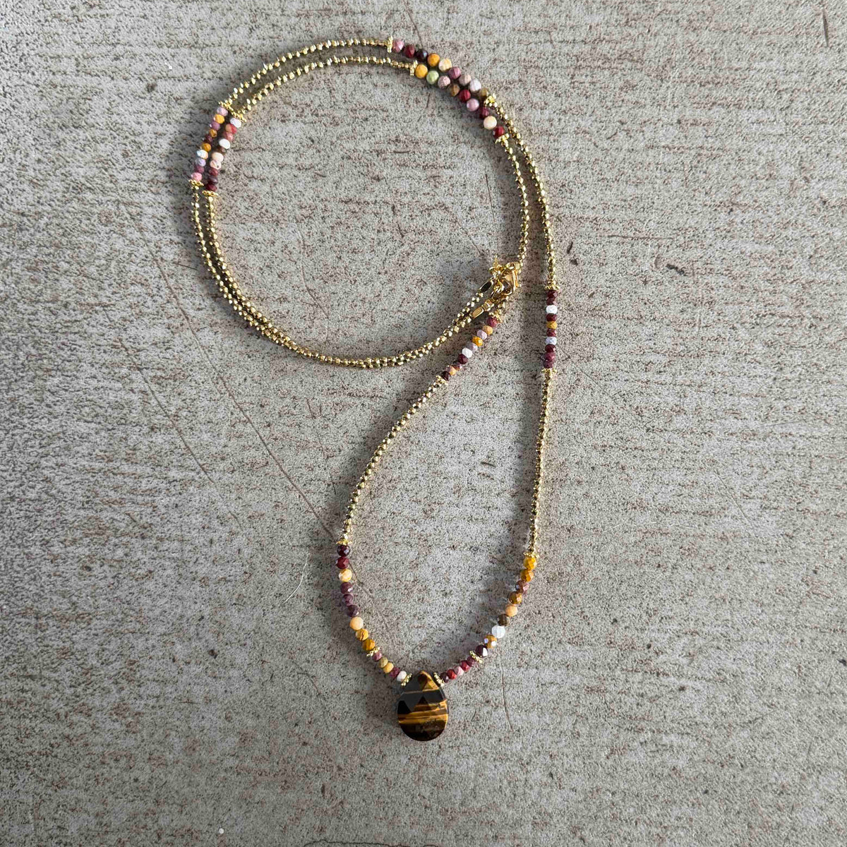 Ceyla gold necklace new