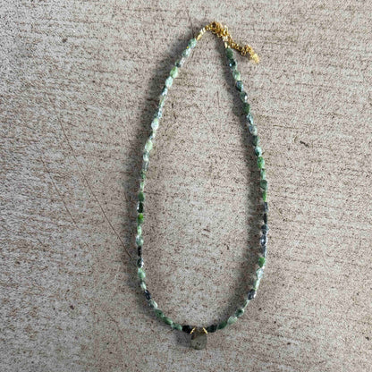 Ceyla gold necklace new