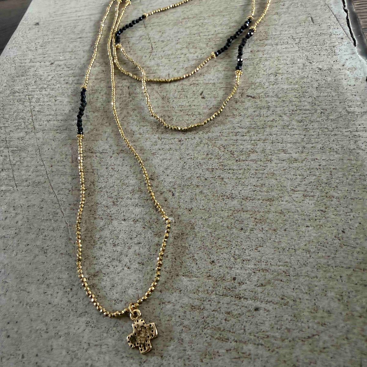 Ceyla gold necklace new