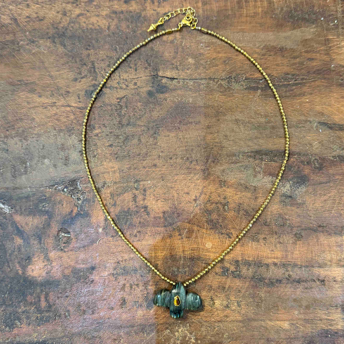 Collier Eagle labradorite - Le Monde est Stone