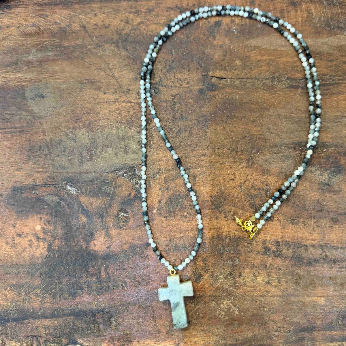 Sautoir Cruz labradorite - Le Monde est Stone