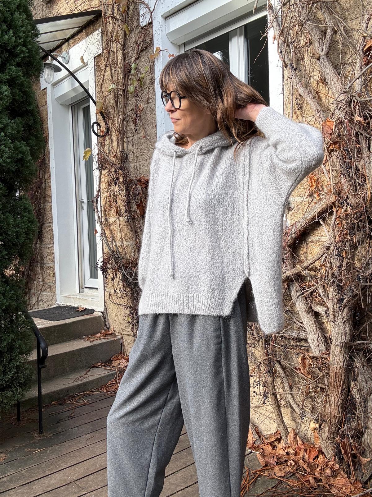 Pull à capuche Lola - gris ou écru