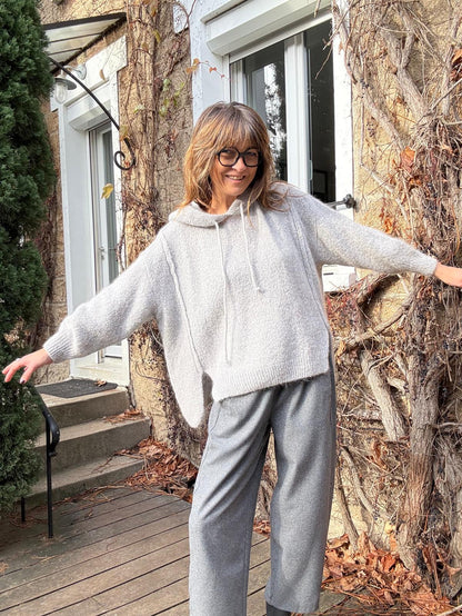 Pull à capuche Lola - gris ou écru