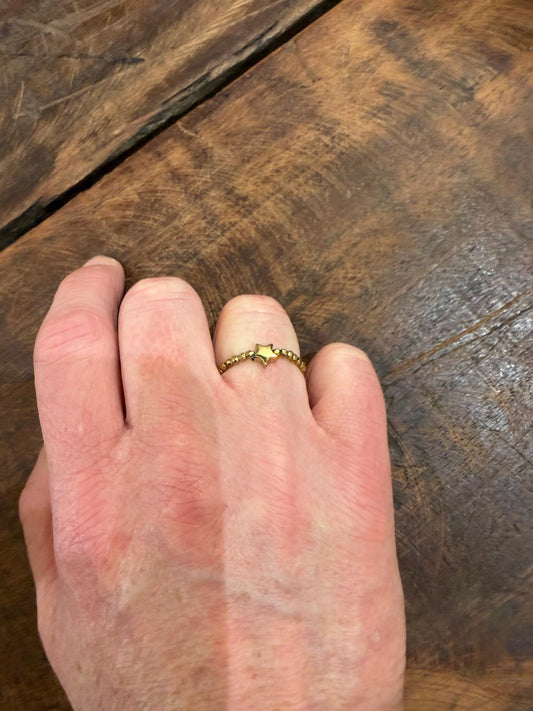 Bague Brigitte mini hématite dorée - coeur, croix ou étoile