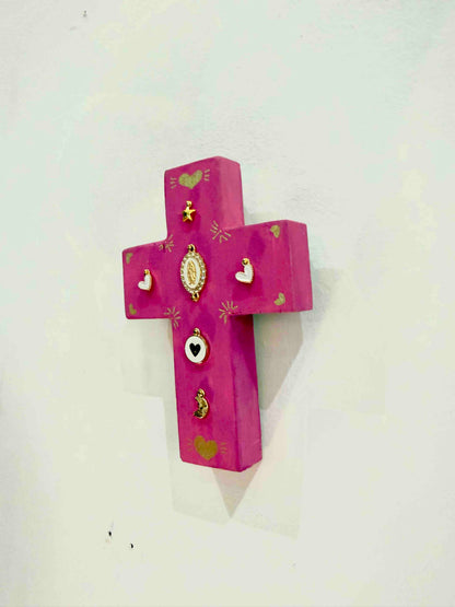 Grande croix en bois Garance x Virgile - Fuschia 2