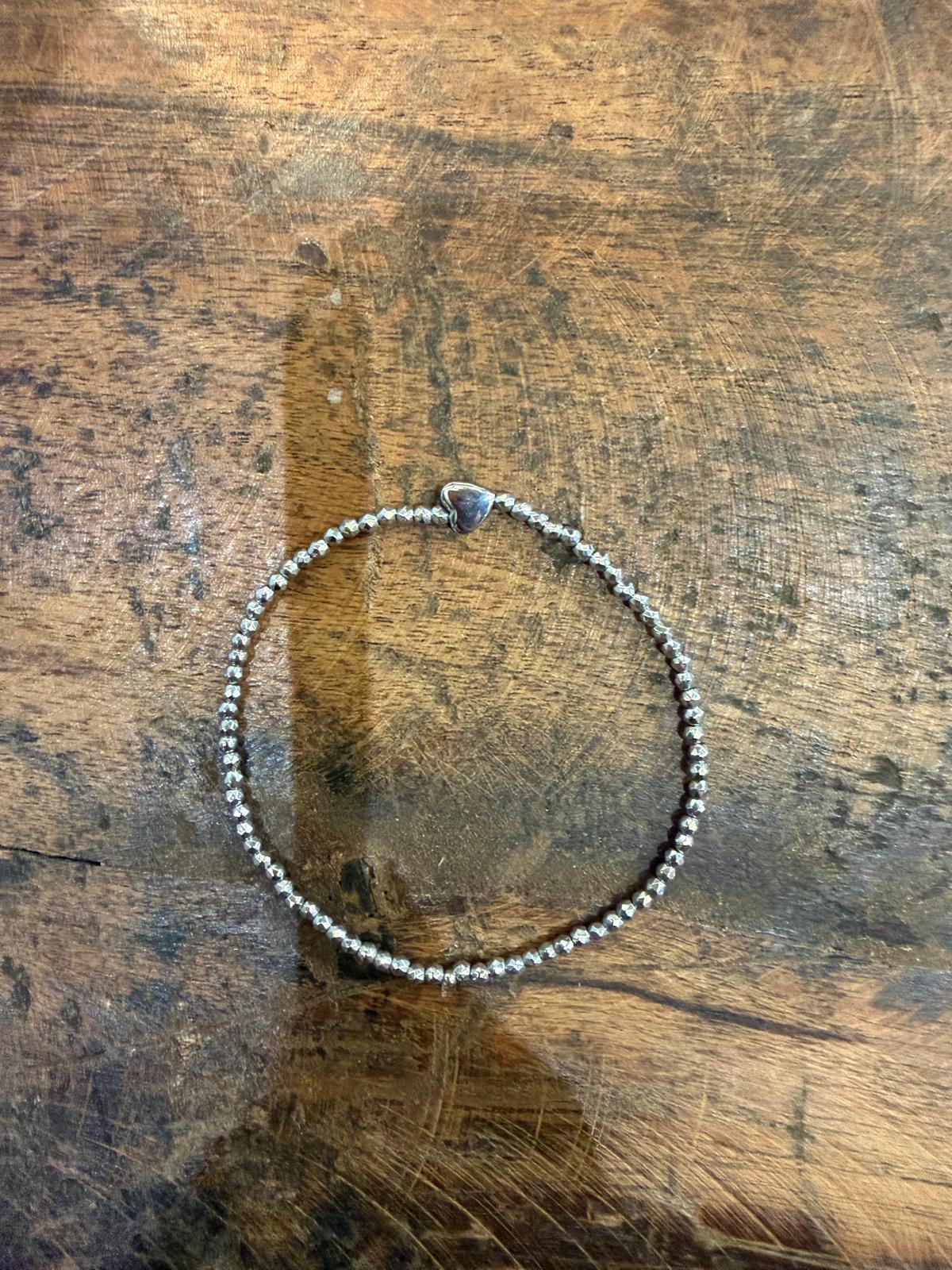 Bracelet Brigitte mini hématite argentée - croix, cœur ou étoile