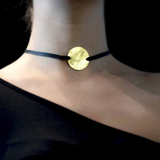 Choker Antika or ou argent