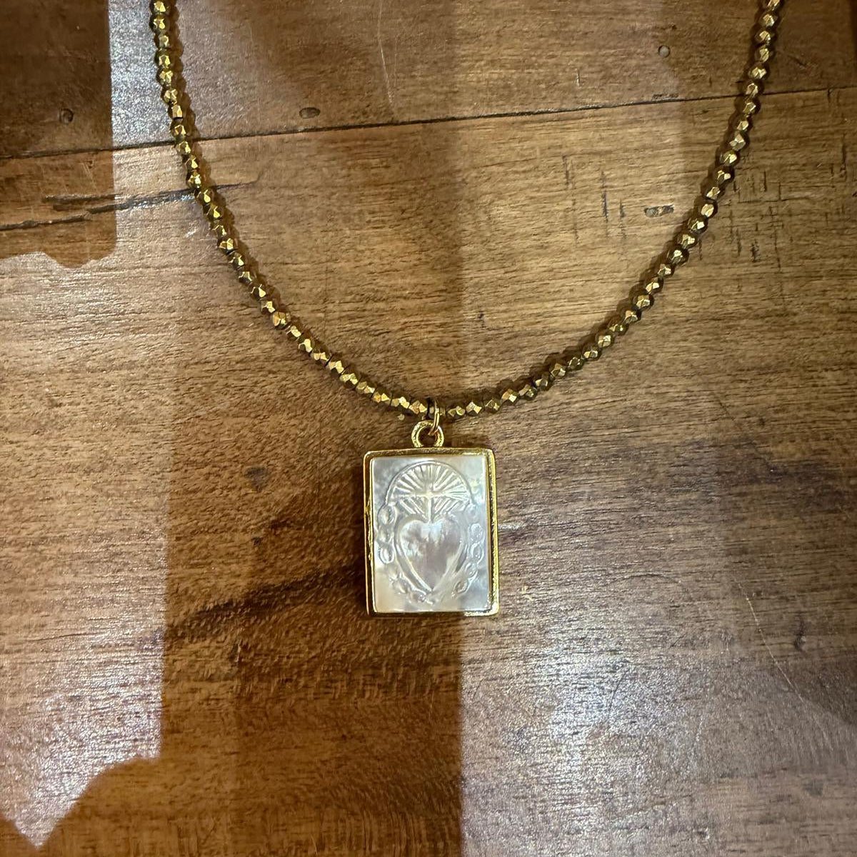 Collier amulette Ex Voto carré