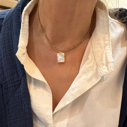 Collier amulette Ex Voto carré