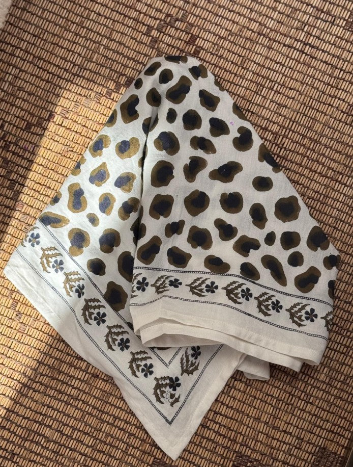 Foulard 60x60cm LÉOPARD Écru