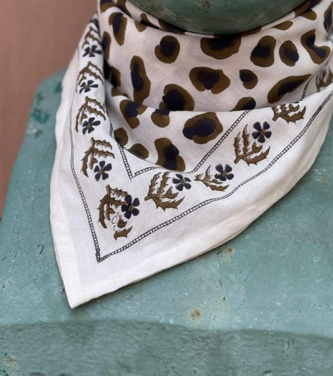 Grand foulard LÉOPARD Écru