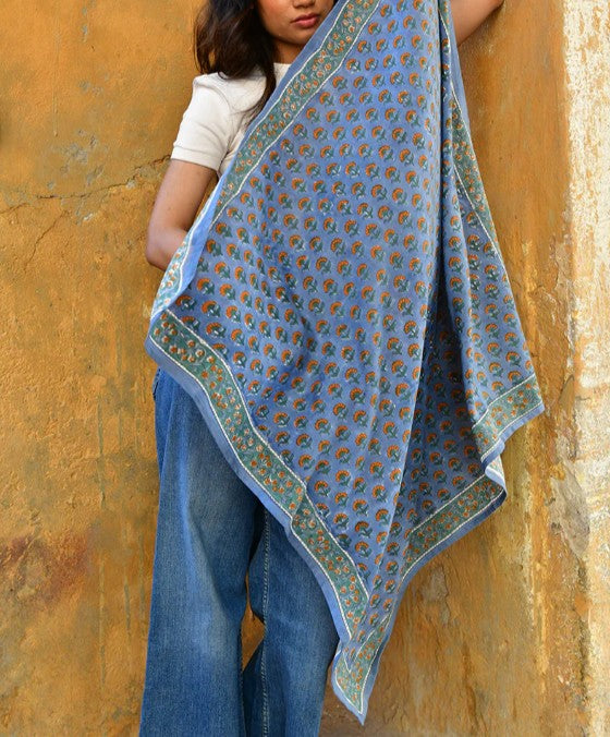 Grand foulard Séléné bleu horizon