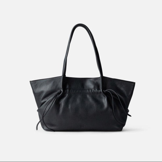Sac bandoulière en cuir BIBA Brumley black