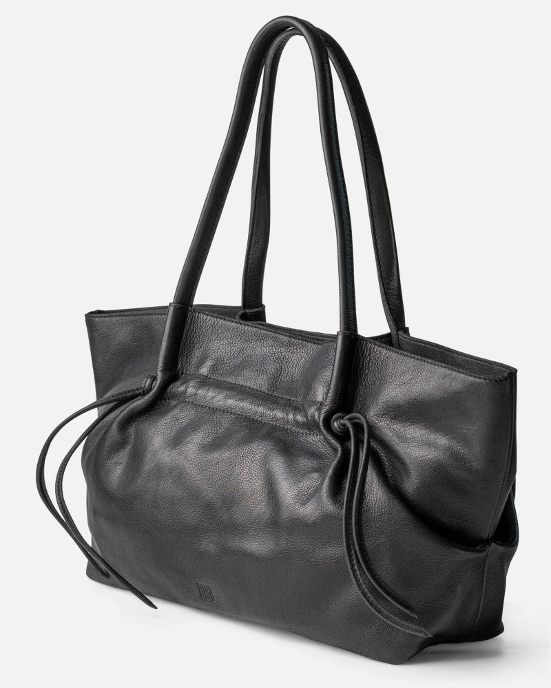 Sac bandoulière en cuir BIBA Brumley black