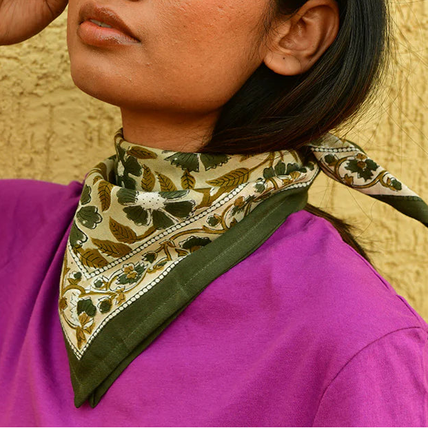 Petit foulard N°115 vert