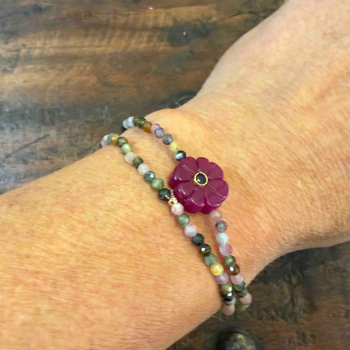 Bracelet double flower rubis indien - Le Monde est Stone