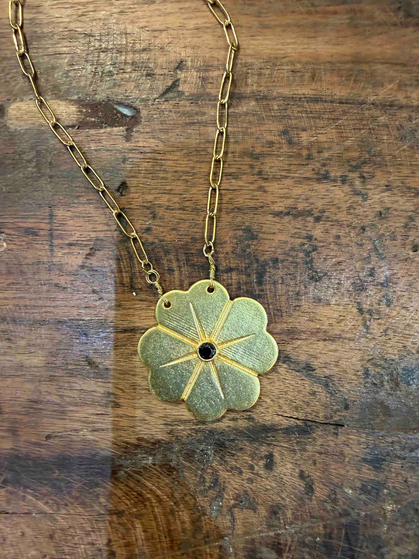 Flower XL gold necklace