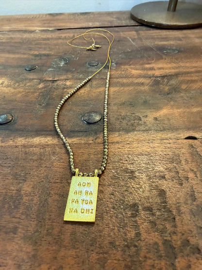 Sautoir Mantra 002 Aom ah ra pa tsa na dhi